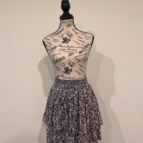 I.N. Studio Dresses & Skirts - I.N. Women's Floral Blue Ruffle Skirt